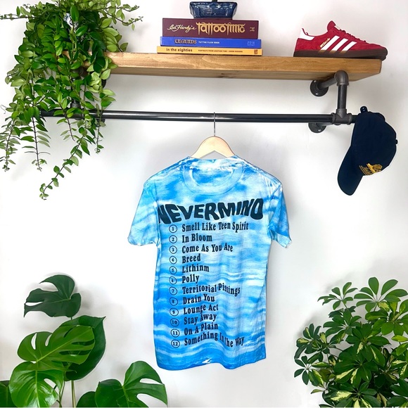 Nirvana Nevermind Acid Wash Tee in Size Medium👕 - Picture 2 of 2